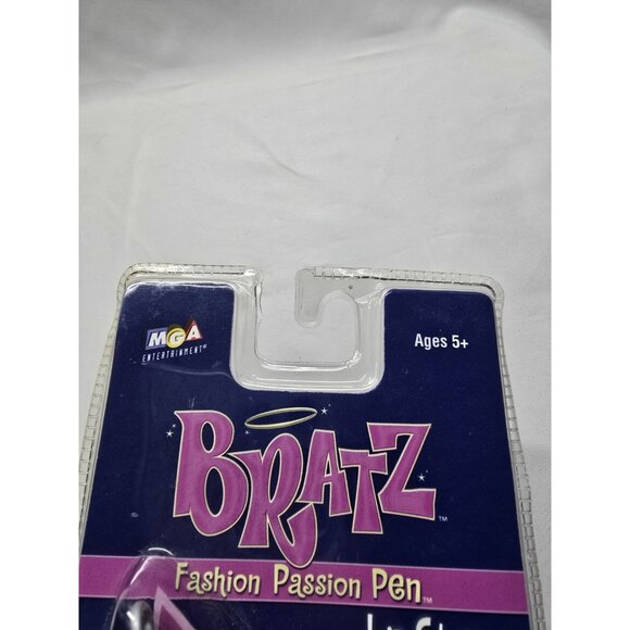 Bratz Girls Sasha fashion passion pen lip gloss necklace and writing pen New - Picture 3 of 11